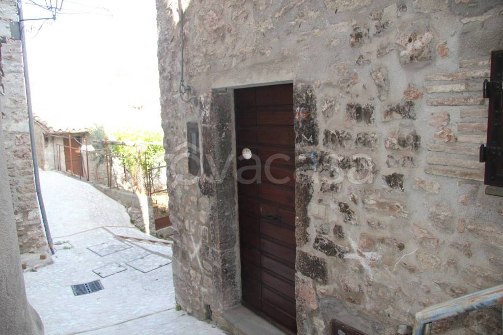 casa indipendente in vendita a Sant'Anatolia di Narco in zona Castel San Felice