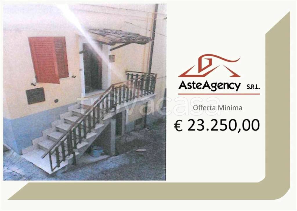 appartamento in vendita a Sant'Anatolia di Narco in zona Grotti