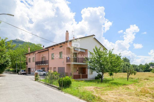 appartamento in vendita a Scheggia e Pascelupo