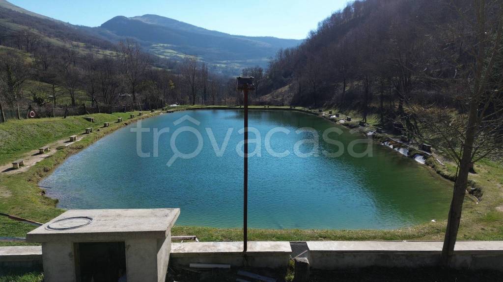 appartamento in vendita a Scheggia e Pascelupo in zona Pascelupo