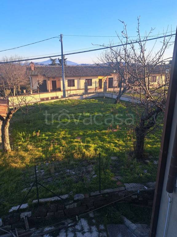 casa indipendente in vendita a Scheggia e Pascelupo in zona Belvedere