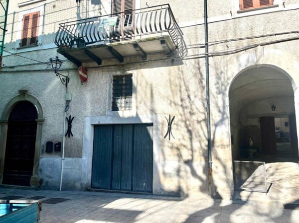 appartamento in vendita a Scheggia e Pascelupo in zona Pascelupo