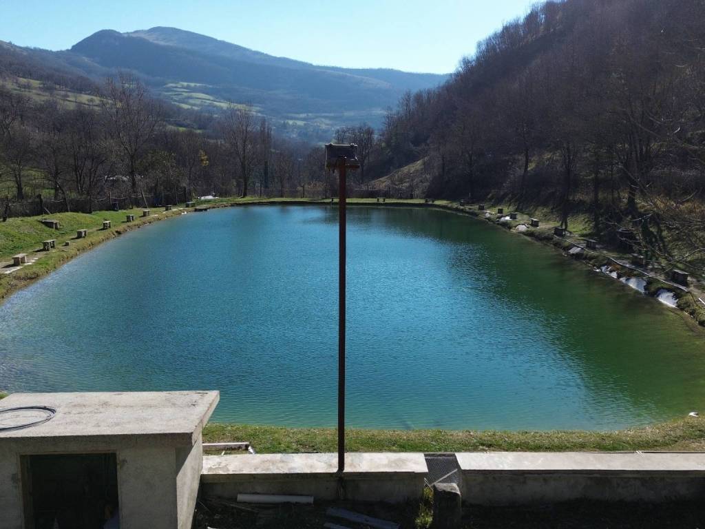 appartamento in vendita a Scheggia e Pascelupo in zona Pascelupo