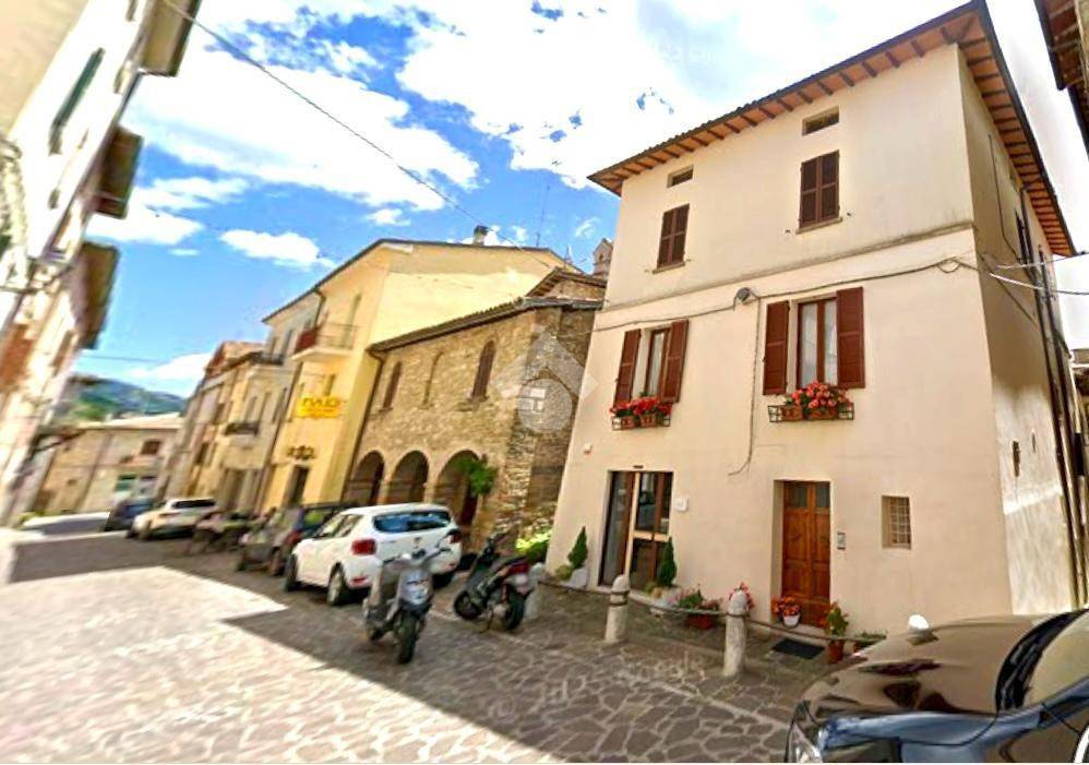 appartamento in vendita a Scheggia e Pascelupo in zona Pascelupo