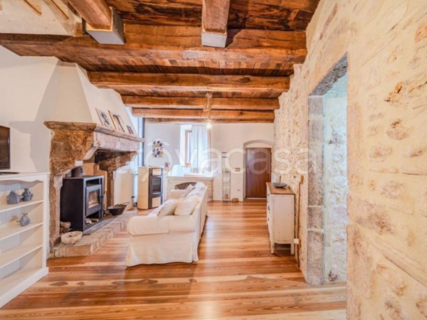 appartamento in vendita a Scheggino in zona Ceselli