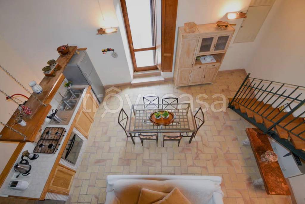 casa indipendente in vendita a Scheggino