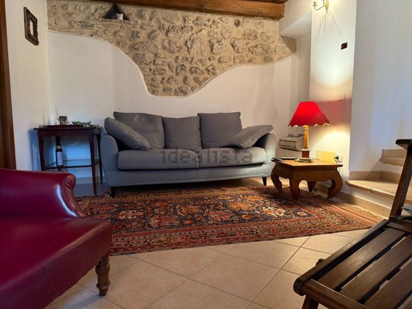 appartamento in vendita a Scheggino in zona Pontuglia