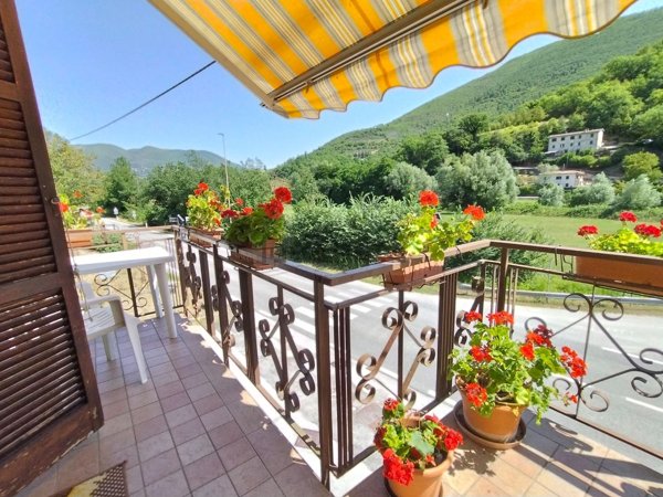 appartamento in vendita a Scheggino