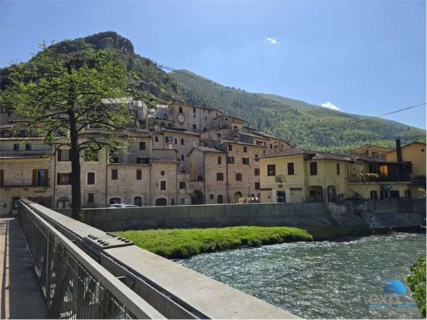 appartamento in vendita a Scheggino