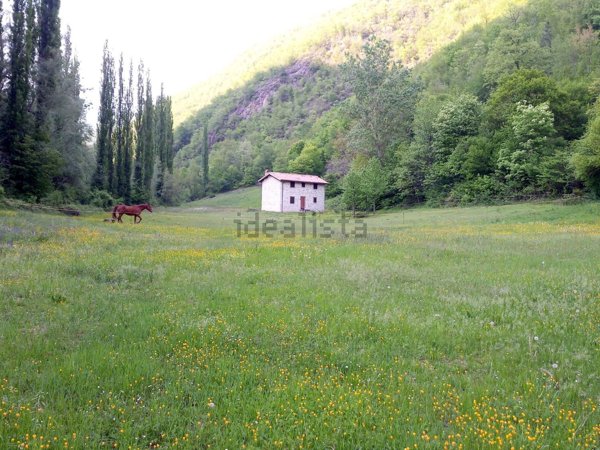 casale in vendita a Sellano in zona Montesanto