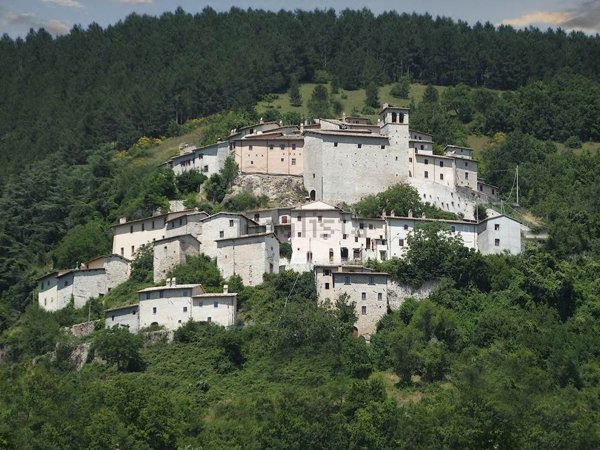 attico in vendita a Sellano