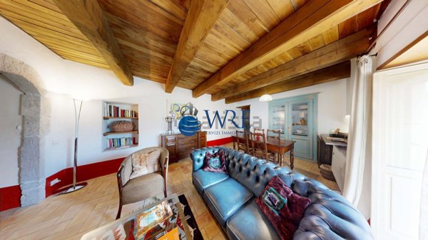 appartamento in vendita a Sellano in zona Postignano