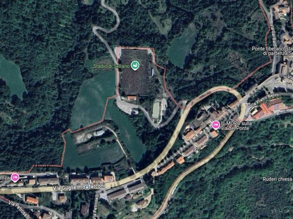 appartamento in vendita a Sellano in zona Villamagina