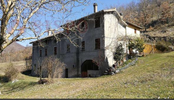 appartamento in vendita a Sellano