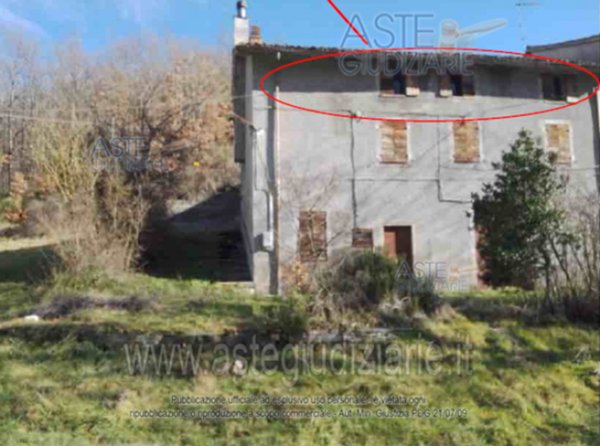 terreno edificabile in vendita a Sellano