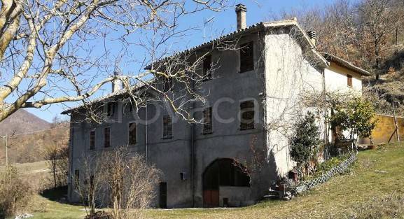 appartamento in vendita a Sellano