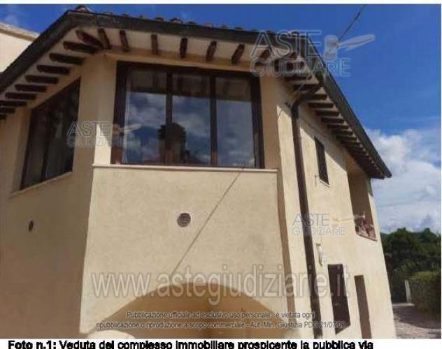 terreno edificabile in vendita a Sellano in zona Villamagina