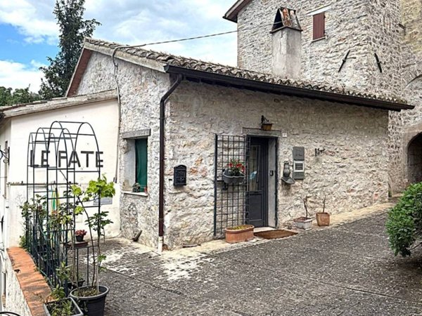 appartamento in vendita a Sellano