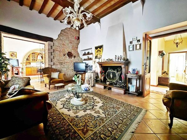 casa indipendente in vendita a Sigillo