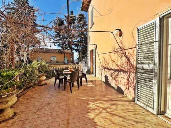 casa indipendente in vendita a Sigillo