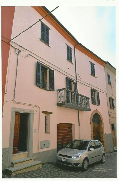 intera palazzina in vendita a Sigillo