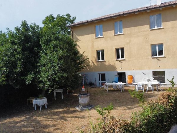 casa indipendente in vendita a Sigillo