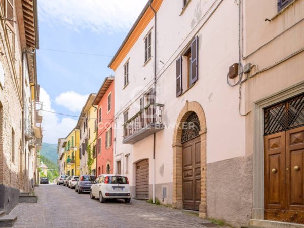 casa indipendente in vendita a Sigillo