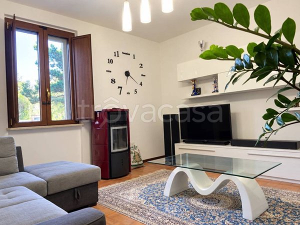casa indipendente in vendita a Sigillo