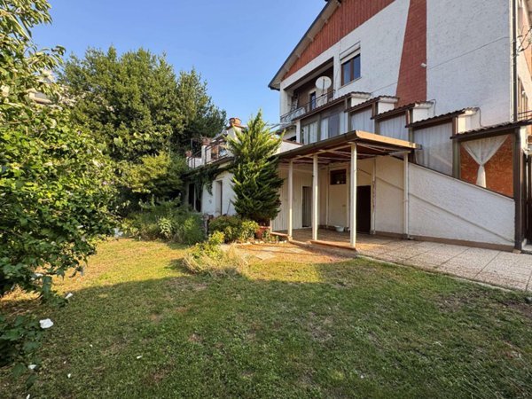 casa indipendente in vendita a Sigillo