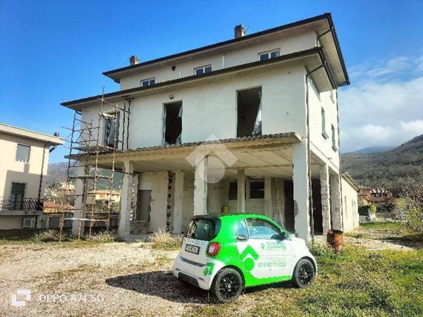 casa indipendente in vendita a Sigillo