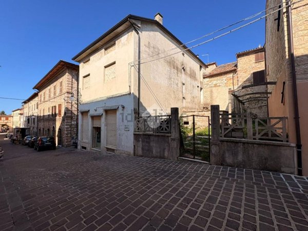 quadrivano in vendita a Sigillo