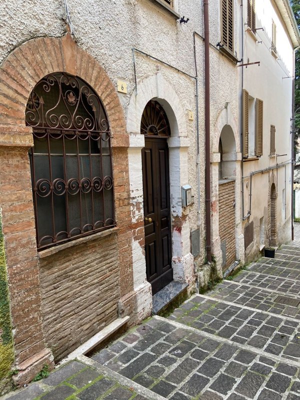 casa indipendente in vendita a Sigillo