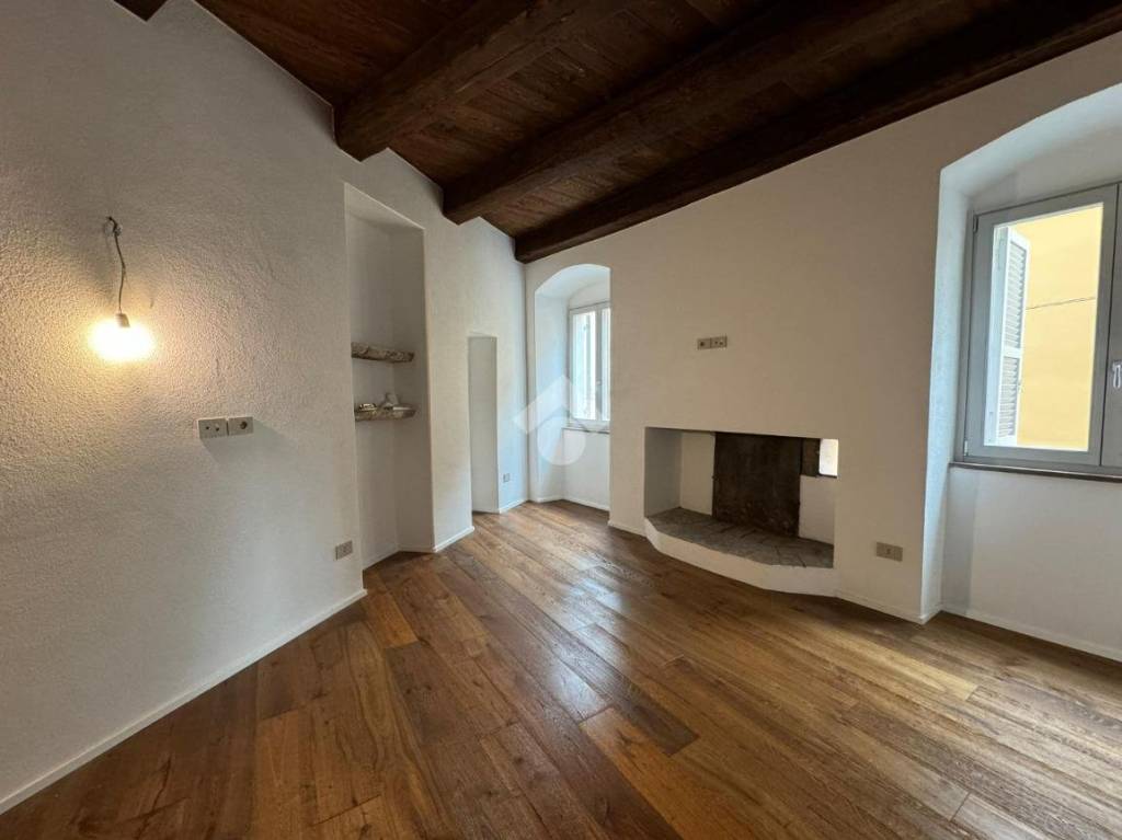 casa indipendente in vendita a Spello