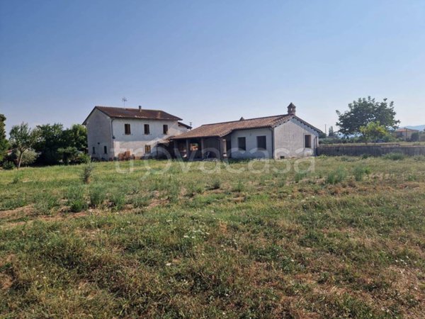 casa indipendente in vendita a Spello in zona Capitan Loreto