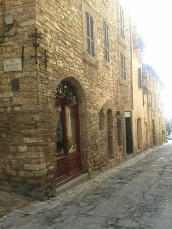 esavano in vendita a Spello