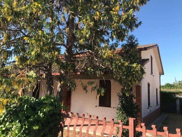 casa indipendente in vendita a Spello in zona Capitan Loreto