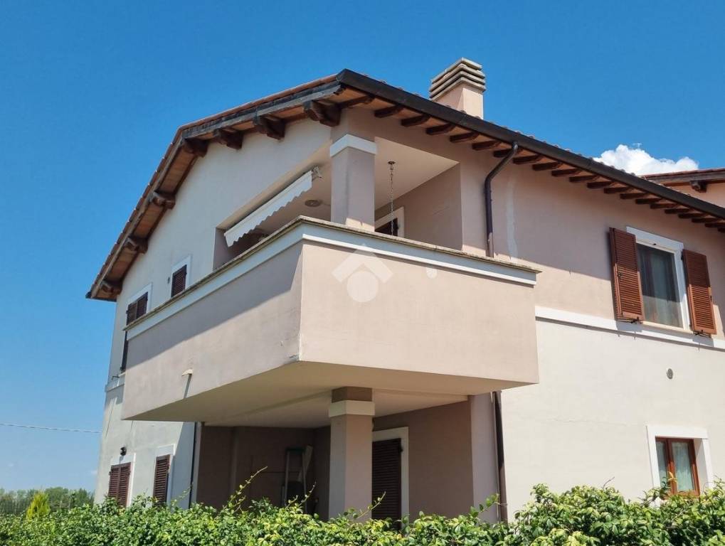appartamento in vendita a Spello in zona Acquatino