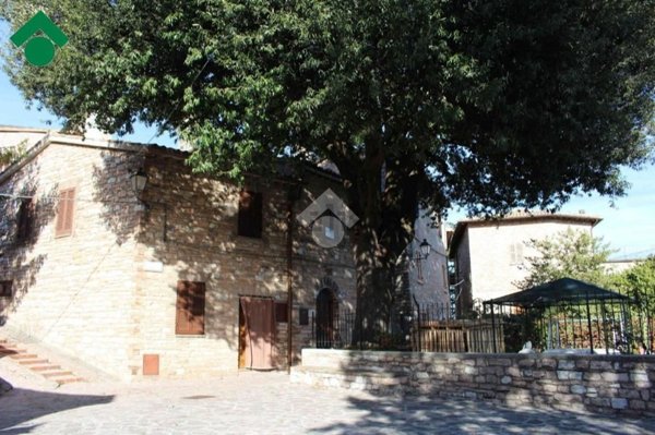 appartamento in vendita a Spello in zona Collepino