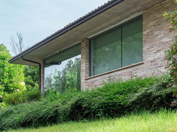 casa indipendente in vendita a Spello