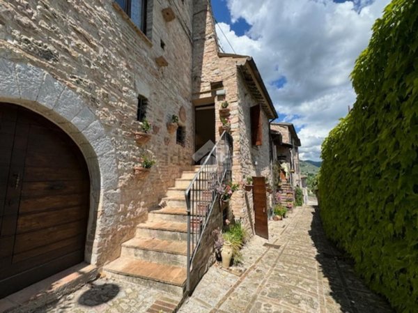 appartamento in vendita a Spello