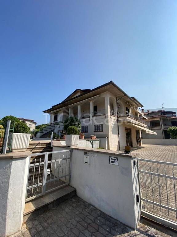 casa indipendente in vendita a Spello in zona Capitan Loreto