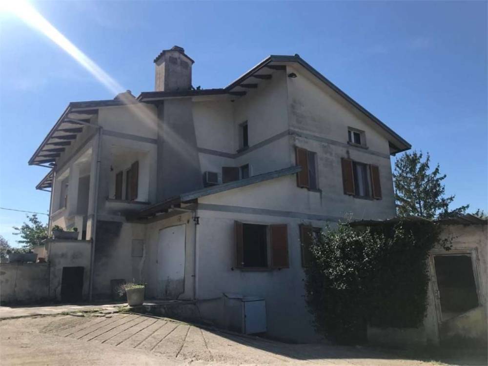 casa indipendente in vendita a Spello in zona Acquatino