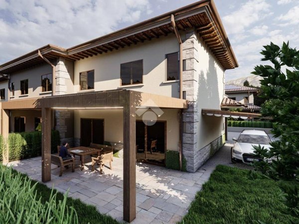 casa indipendente in vendita a Spello