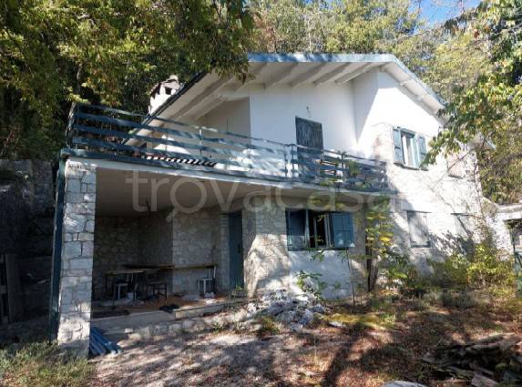 casa indipendente in vendita a Spello in zona San Giovanni