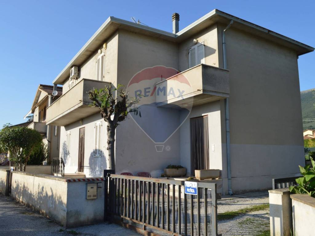 appartamento in vendita a Spello in zona Capitan Loreto