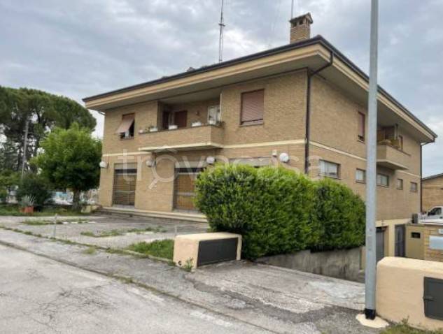 quadrivano in vendita a Spello in zona San Giovanni
