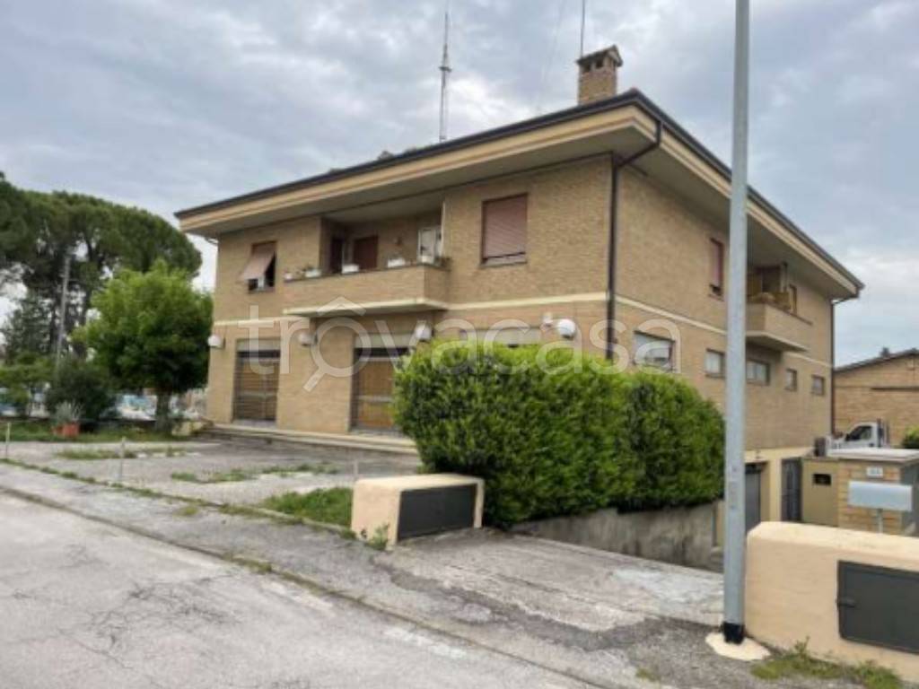 negozio in vendita a Spello