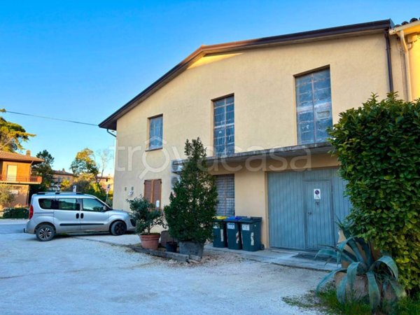 casa semindipendente in vendita a Spello