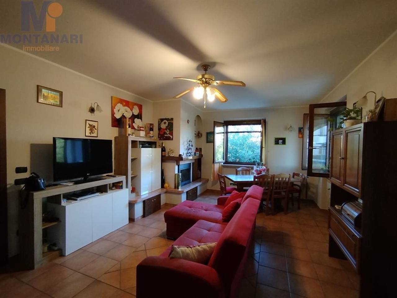 casa indipendente in vendita a Spello in zona Limiti