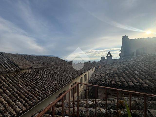 casa indipendente in vendita a Spello